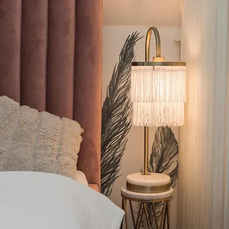 Magiczne Gniazdko Na Samym Rynku ורוצלב