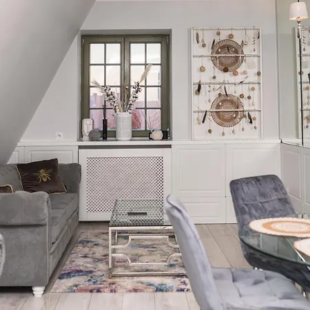 Magiczne Gniazdko Na Samym Rynku